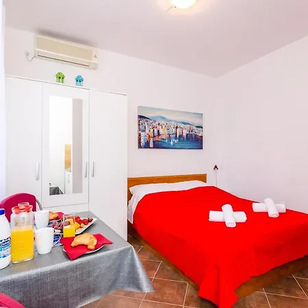 Miracle Apartment