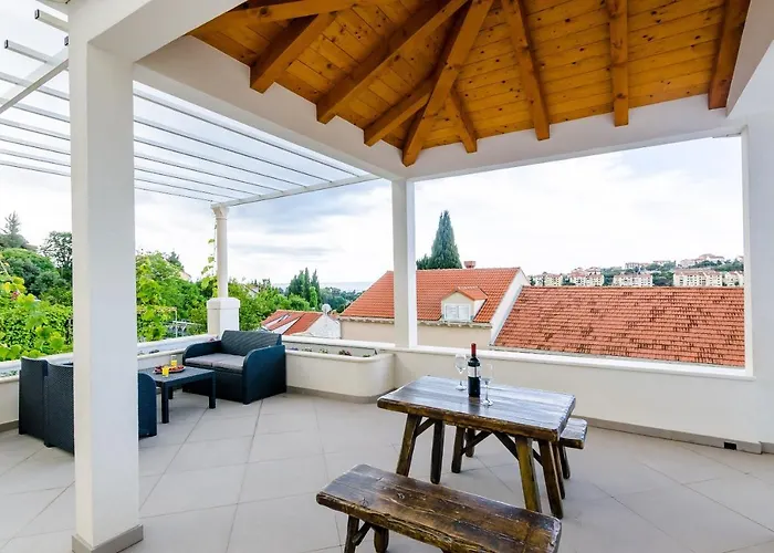 Διαμέρισμα Miracle